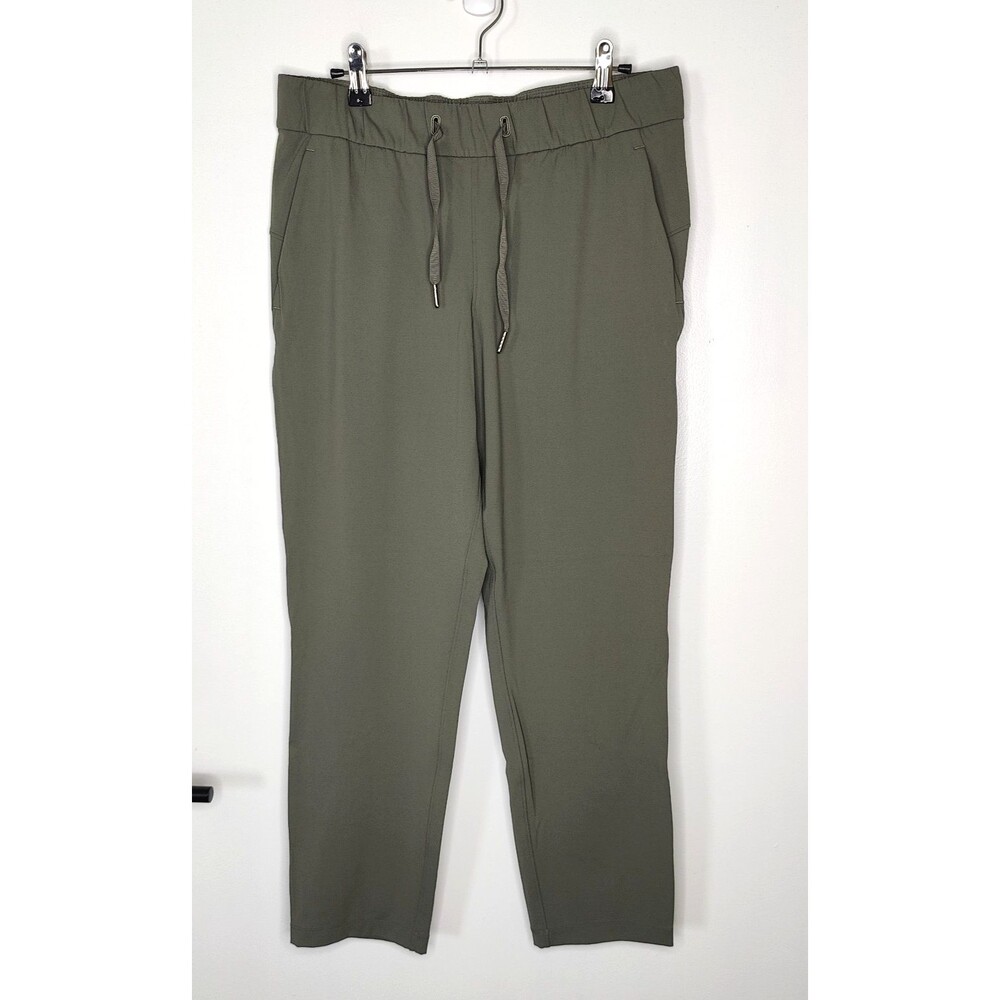 Lululemon Womens Size 8 (30x28) On the Fly 7/8 Olive Green Pants LW58PNS